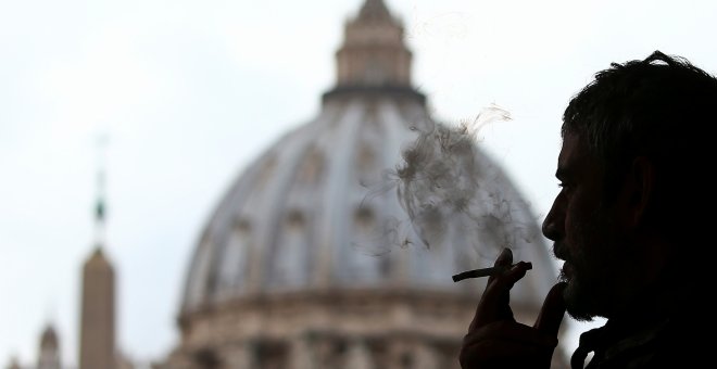 El Papa prohíbe la venta de tabaco en el Vaticano