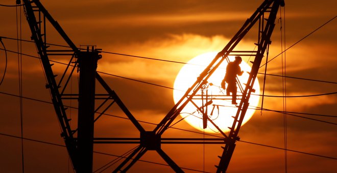 Energía devuelve a las empresas el bono social con cargo al superávit del sistema eléctrico
