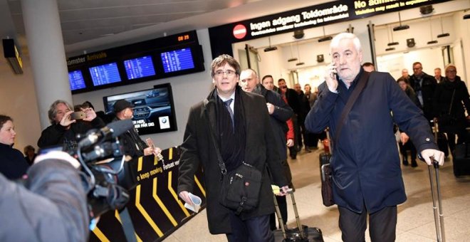 Puigdemont viaja a Copenhague pese a las amenazas de la Fiscalía