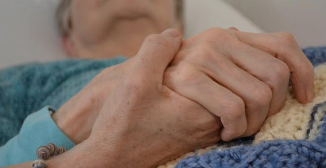Encuesta: ¿Estás a favor de que se regule por ley la eutanasia?