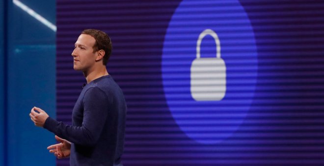El Parlamento británico pide supervisión ética independiente y más sanciones para Facebook y otras redes sociales