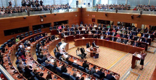 El PSOE impide la comparecencia de Cifuentes y Casado al abstenerse en la Comisión de Universidades