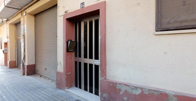 Prisión sin fianza para el acusado de matar a su madre en València