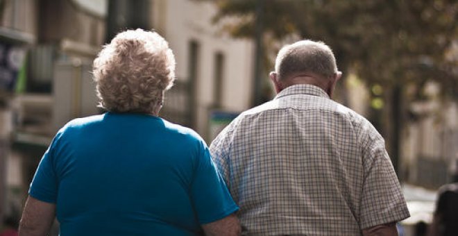 ¿Por qué las personas mayores viven cada vez más en solitario?