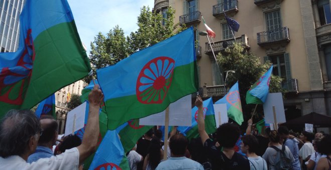 Organitzacions gitanes es manifesten a Barcelona contra el racisme de Salvini