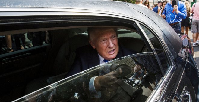 El antiguo chófer de Trump le demanda por no haberle pagado 3.300 horas extra
