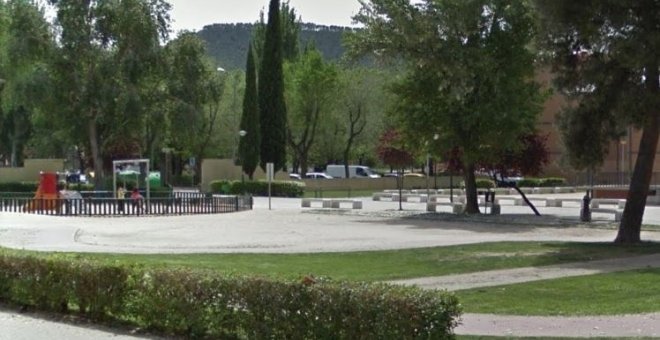 Una niña de 8 años recibe un perdigonazo mientras jugaba en un parque de Alcalá de Henares