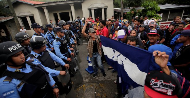 Honduras cierra el punto fronterizo con Guatemala para impedir el cruce de migrantes
