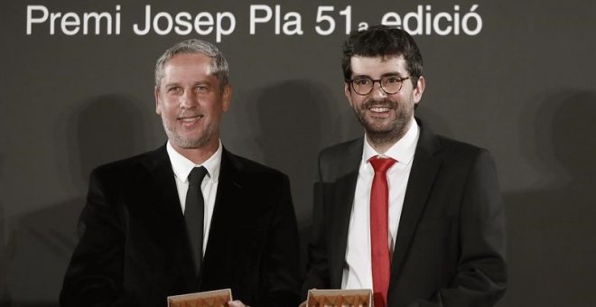 Guillermo Martínez i Marc Artigau, guanyadors dels premis Nadal i Josep Pla