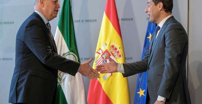 El Gobierno de PP y Cs negocia cómo integrar a las monitoras de educación especial en la nómina de la Junta de Andalucía