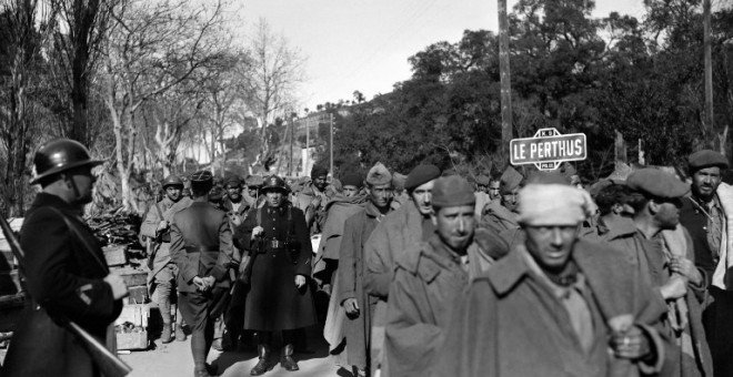 La memoria histórica rinde homenaje al exilio republicano y a la resistencia antifascista en Canfranc