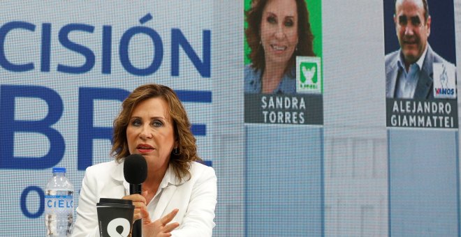 Guatemala renuncia a tener su primera presidenta indígena y da la victoria a Sandra Torres