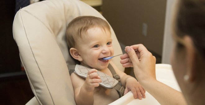 La OMS advierte sobre el exceso de azúcar en los alimentos para bebés
