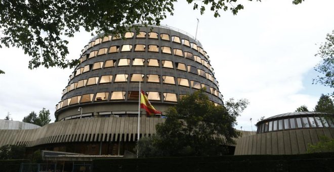 El Parlamento Vasco pide activar un recurso ante el TC contra el decreto digital