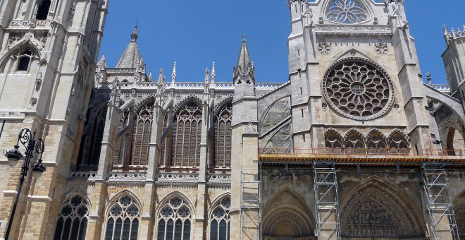 Barcelona y León, primeras grandes capitales que cobran el IBI a la Iglesia por actividades lucrativas