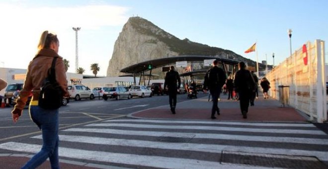 España y la UE proponen a Reino Unido eliminar la verja de Gibraltar