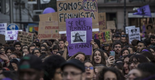 El movimiento feminista de Madrid exige a los partidos políticos más servicios públicos y una fiscalidad más progresiva