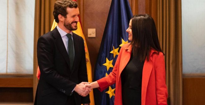 El PP sigue aspirando a la fusión de la derecha junto a Cs, a la espera del experimento en Euskadi