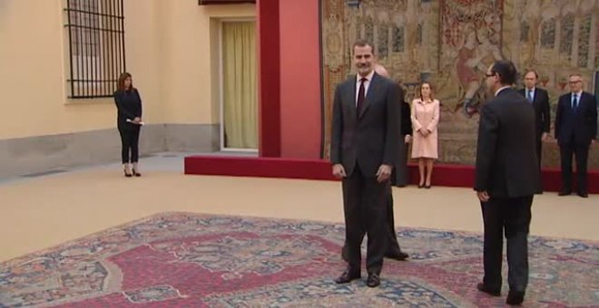 Felipe VI renuncia a la herencia del rey Juan Carlos y le deja sin la asignación a cuenta de los PGE