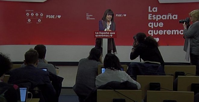 Cristina Narbona en rueda de prensa