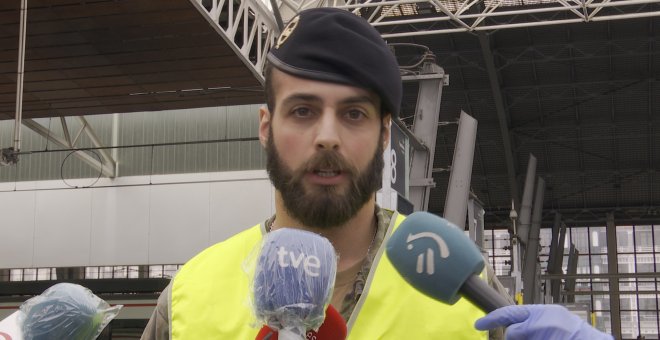 Militar en la estación de Bilbao: "No nos vamos hasta que esté limpio"