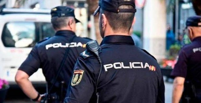 Abierto expediente disciplinario a los dos policías detenidos en Jaén por una paliza a un hombre y su hija