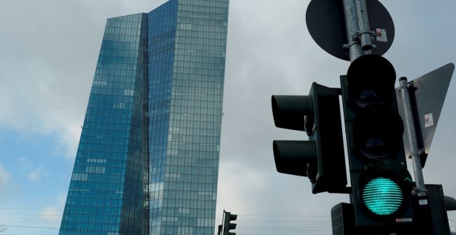 El BCE "toma nota" del dictamen del Constitucional alemán sobre la compra de bonos y se remite a la doctrina del TJUE