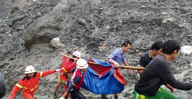 Más de 100 muertos tras un desprendimiento en una mina de jade del norte de Birmania
