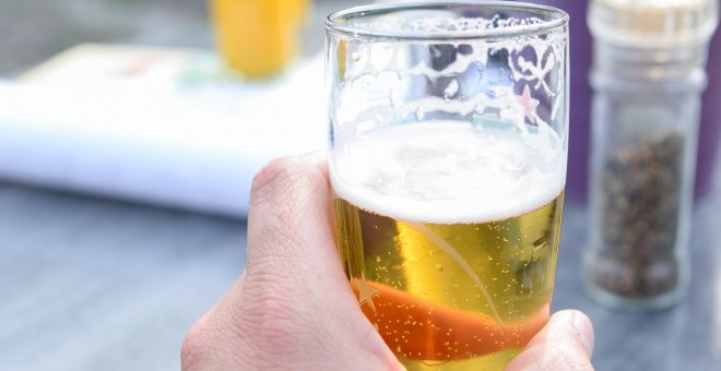 Los españoles bebieron en casa como nunca con el confinamiento: más de seis millones de litros de cerveza diarios