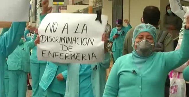 Protesta de los sanitarios peruanos por las condiciones en las que se enfrentan al coronavirus