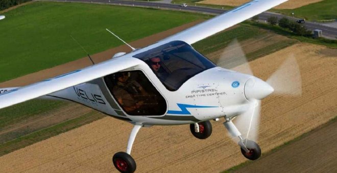 La avioneta eléctrica Pipistrel Velis Electro completa su primer vuelo con éxito