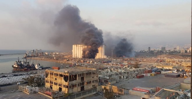 Más de 100 muertos y 5.000 heridos tras la fuerte explosión en el puerto de Beirut