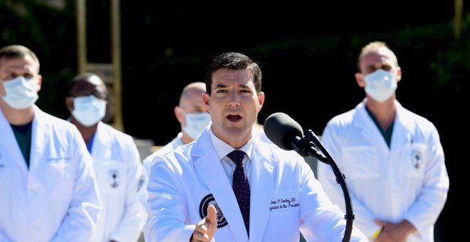 Confusión sobre el estado de Trump: los médicos dicen que evoluciona "muy bien", pero fuentes de la Casa Blanca lo ven "muy preocupante"