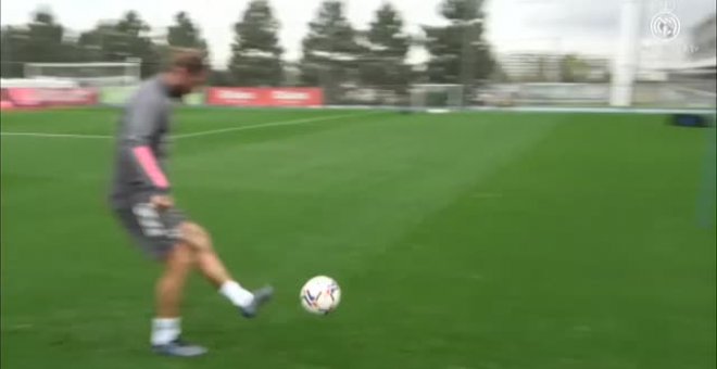 Sergio Ramos se entrena en solitario y sigue siendo duda para el Clásico