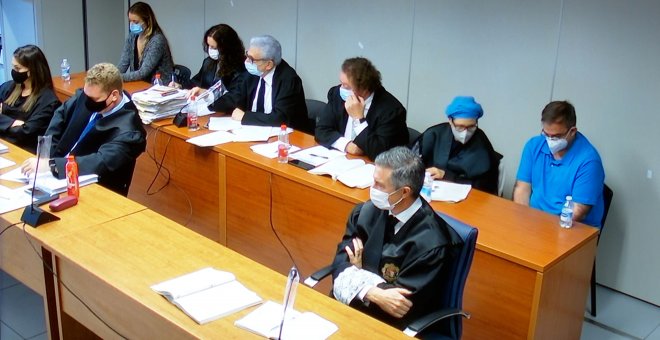 Los familiares de 'Maje' y Antonio enfrentan sus versiones frente al tribunal