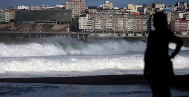 Alerta roja en Galicia, Asturias y Cantabria por fuerte oleaje