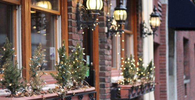 El Ayuntamiento convoca dos concursos de iluminación navideña para fachadas y escaparates
