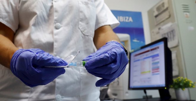 El Gobierno aprueba un tipo cero de IVA para pruebas PCR y las vacunas contra la covid-19