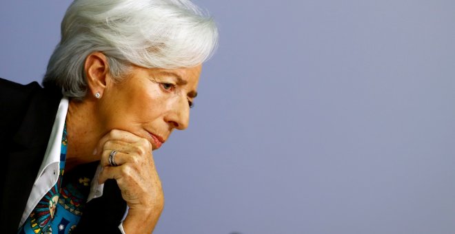 Lagarde dice que la recuperación de la Eurozona depende de la vacunación y de los fondos de la UE