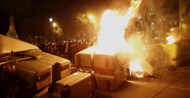 Disturbios en una nueva jornada de protestas por la libertad de Pablo Hasél en varias ciudades