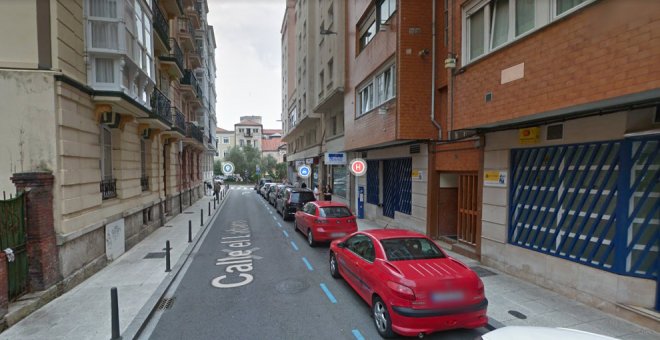Detenido de madrugada en Santander por agredir a su pareja en la calle tras una discusión