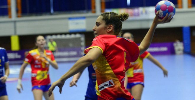 La selección española junior femenino de balonmano entrenará en Astillero y Guarnizo