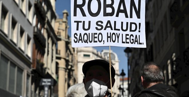 La extrema derecha intenta boicotear una marcha por la sanidad pública en Madrid