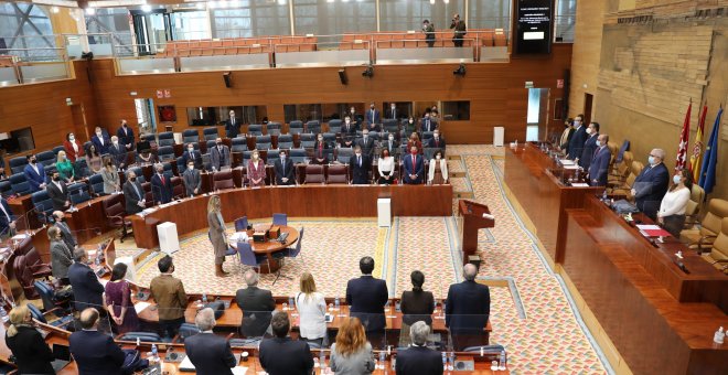 La Asamblea pide el cese de la gerente del Hospital de Alcalá de Henares que propuso quitar el móvil a los pacientes