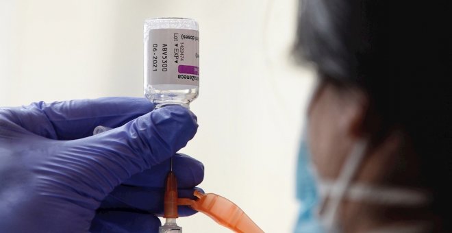 Algunos países europeos paran la vacuna de AstraZeneca por precaución tras varios episodios de trombosis