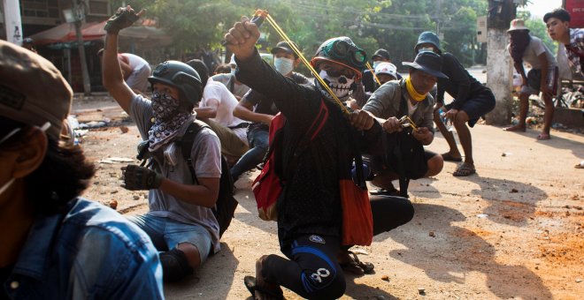 Las imágenes de las protestas y de la represión de los militares en Myanmar