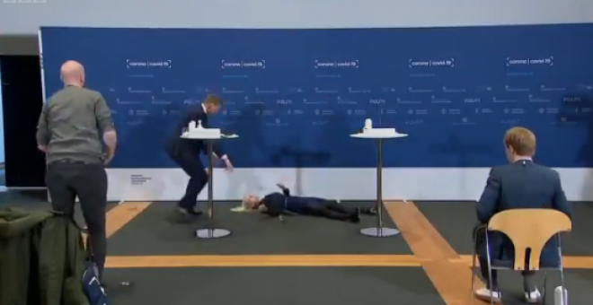 La directora de la Agencia del Medicamento de Dinamarca se desmaya en plena rueda de prensa