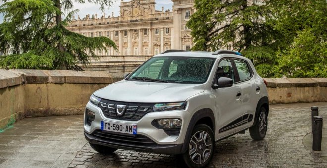 Probamos el Dacia Spring: ¿vale la pena el coche eléctrico más barato del mercado?