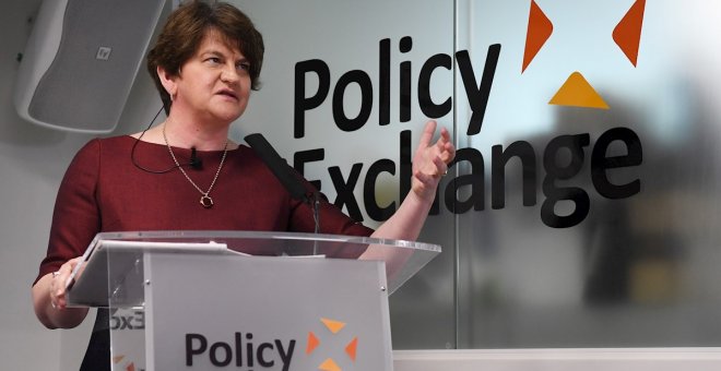 Dimite la ministra principal de Irlanda del Norte después de semanas de altercados y tensiones políticas