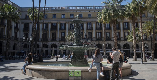 Combatir la adicción a las pantallas, uno de los objetivos del nuevo plan de salud mental de Barcelona